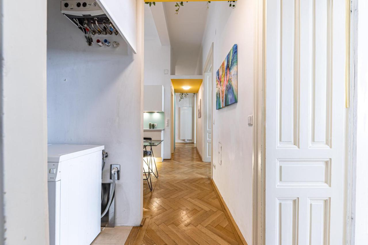 The Hub Vienna By Jr City Apartments Экстерьер фото